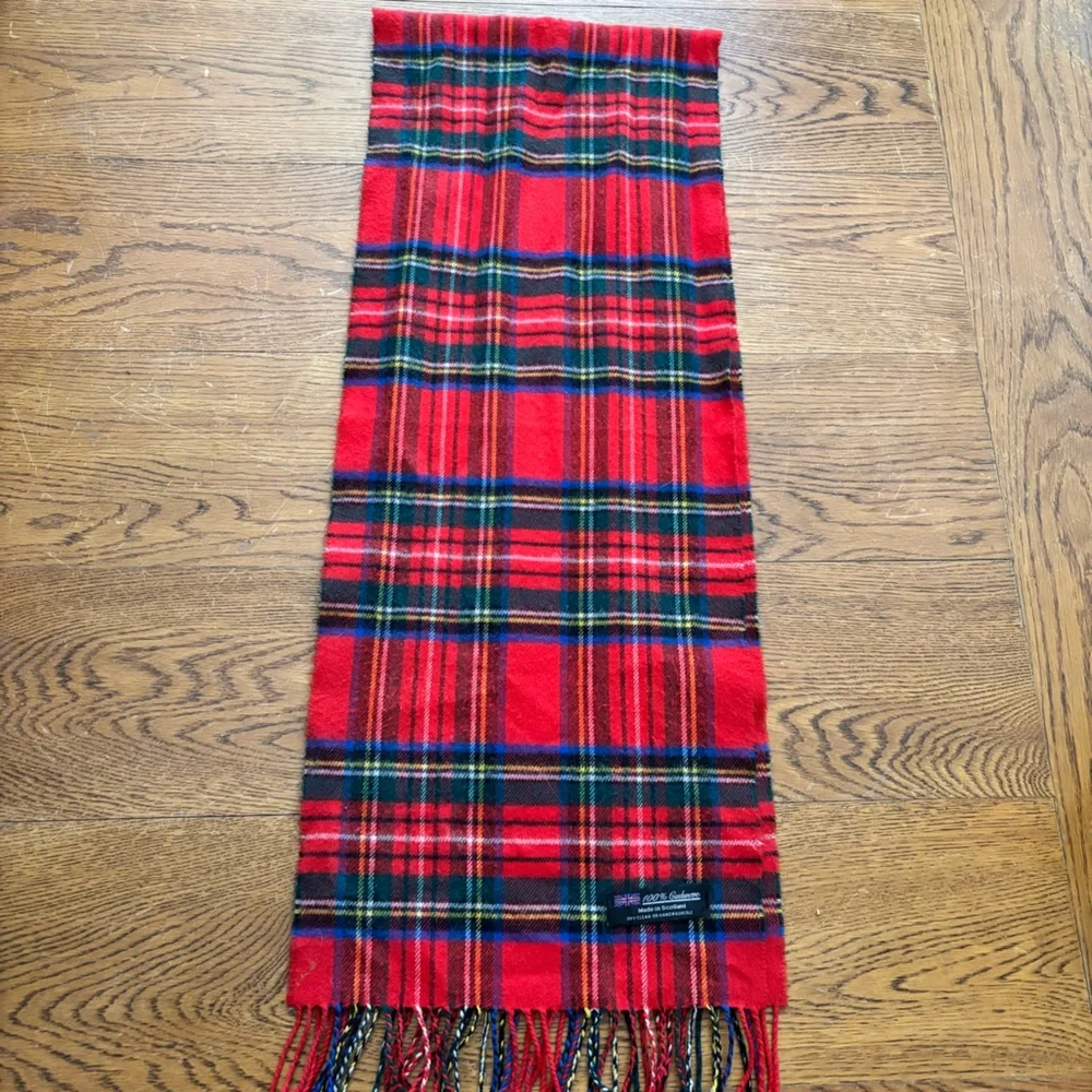 100% Cashmere Scarf | Classic Red Scarf